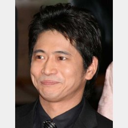 ドラマで共演した和久井との電撃婚が話題に