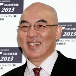 「報道はネガキャン」と言い張る百田氏/(C)日刊ゲンダイ