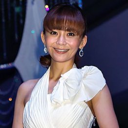 怖いものなし?/(C)日刊ゲンダイ