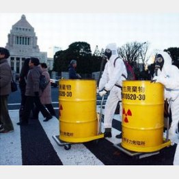 原発推進ゴリ押し/(C)日刊ゲンダイ