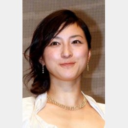“理解”ある夫に恵まれ…/(C)日刊ゲンダイ