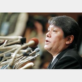 2時間半の長丁場/(C)日刊ゲンダイ