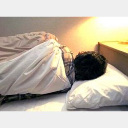 健康には睡眠が一番/(C)日刊ゲンダイ