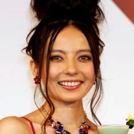 MAKIDAIとの熱愛報道も…/(C)日刊ゲンダイ