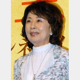 ヒロインの祖母トラ役/(C)日刊ゲンダイ