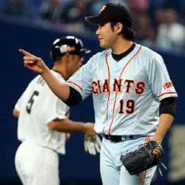 原監督に通算800勝をプレゼント/(C)日刊ゲンダイ