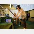 バーチャル体験にも夢中／（Ｃ）日刊ゲンダイ