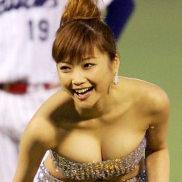 45歳外国人とデキ婚…佐藤江梨子が“海老蔵後”に選んだ男