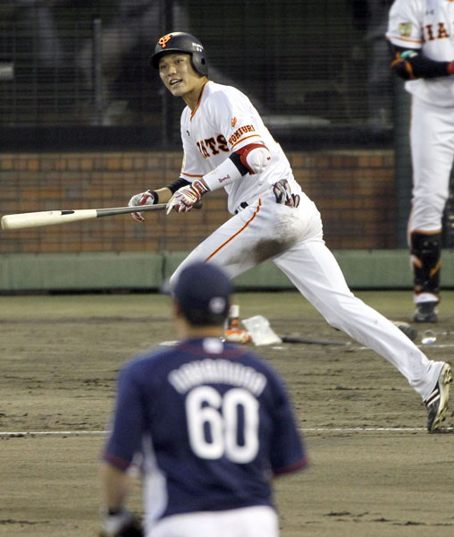 坂本は三回の本塁打を含む４安打５打点（Ｃ）日刊ゲンダイ