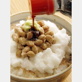 日本人は大の納豆好き（Ｃ）日刊ゲンダイ