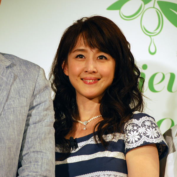45歳で変わらぬ美貌 相田翔子と 人工 美魔女の決定的違い 日刊ゲンダイdigital