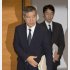 緊急会見を開いた巨人・久保球団社長と森田法務部長（Ｃ）日刊ゲンダイ