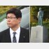 パンツが被せられた高木復興相の父・孝一氏の銅像（写真右）／（Ｃ）日刊ゲンダイ