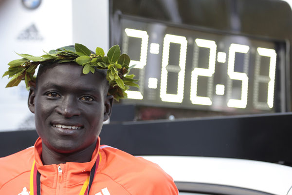 マラソン世界記録保持者はケニアのキメット（Ｃ）日刊ゲンダイ