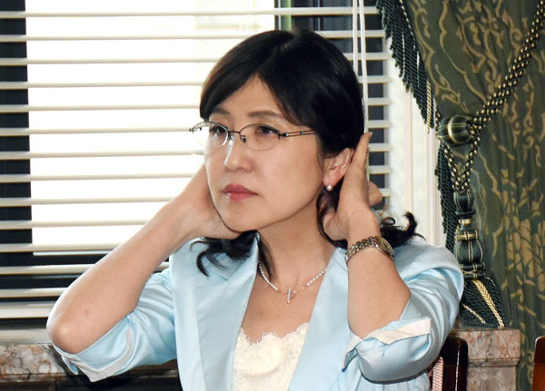 稲田朋美政調会長は党内きっての「右翼議員」（Ｃ）日刊ゲンダイ