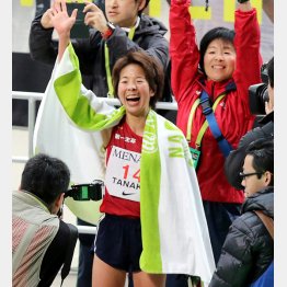 田中智美が日本人トップとなる２位でゴール（Ｃ）日刊ゲンダイ