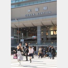両親のいる大阪に戻り病院にかかったところ…（Ｃ）日刊ゲンダイ