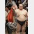 稀勢の里は肝心の取り組みで白鵬に勝てず（Ｃ）日刊ゲンダイ