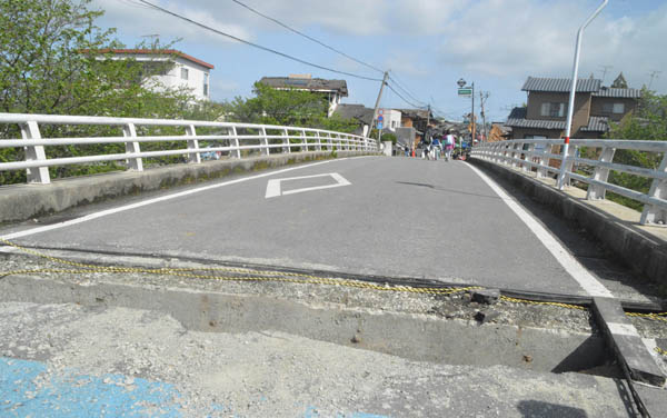 熊本地震の２カ月後に北海道で地震が起こった（Ｃ）日刊ゲンダイ