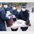 機動隊に排除される辺野古移設反対住民（Ｃ）日刊ゲンダイ