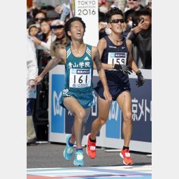 監督は「世界で戦える選手」と一色（左）を高評価（２月の東京マラソン）／（Ｃ）日刊ゲンダイ