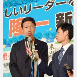 新潟県知事選に勝利した米山隆一氏（Ｃ）日刊ゲンダイ