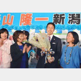 新潟県知事選では野党候補・ 米山隆一氏が当選。国民は怒っている（Ｃ）日刊ゲンダイ