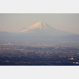 筑波山からの富士（撮影・滝原逸郎）