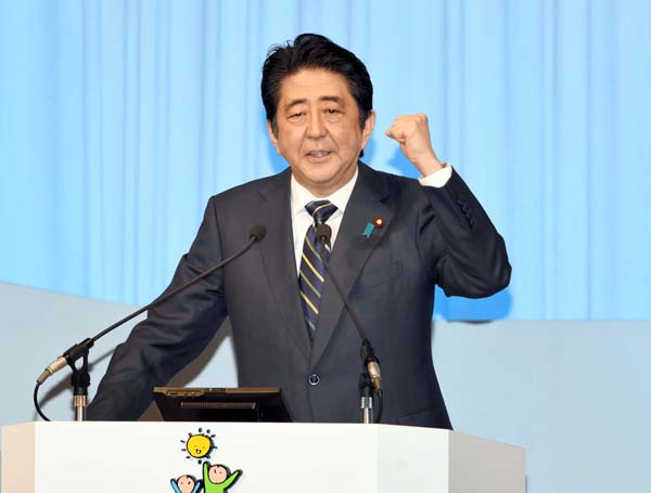 安倍首相は「働き方改革」について連日気勢を上げる（Ｃ）日刊ゲンダイ