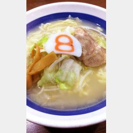 「8番らーめん」の『野菜ラーメン』／（Ｃ）日刊ゲンダイ