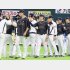 実戦初勝利の裏側で…（Ｃ）日刊ゲンダイ