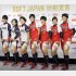 エース上野（中）らが太ももをあらわにして...（Ｃ）日刊ゲンダイ