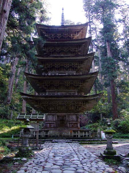 出羽三山神社の五重塔（国宝）／（提供写真）