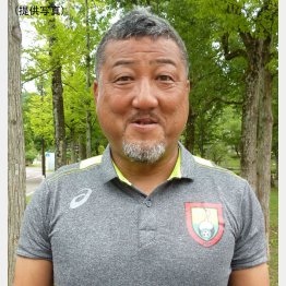 父・力さんは現在、姫路独協大サッカー部監督を務める（提供写真）