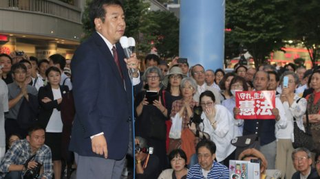 枝野氏演説に聴衆熱狂 立憲民主党に前原民進代表ビクビク