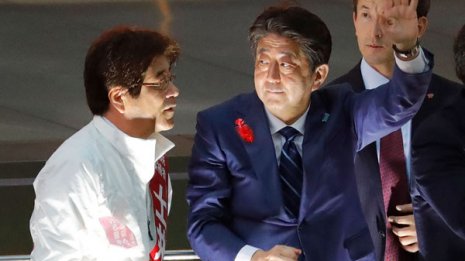 自民圧勝報道でも「モリ・カケ」の不安に怯える安倍首相