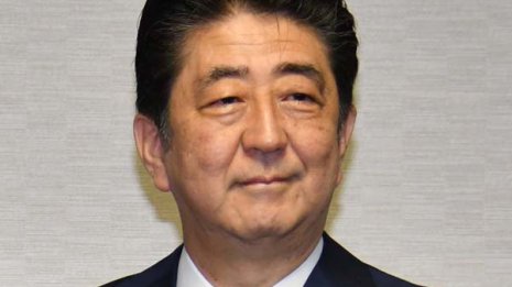 心理に異変? 安倍首相のツイートに「読点多すぎ」の指摘