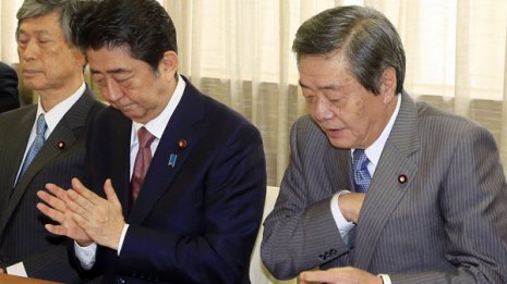 庶民の年金はカットして…自民党「議員年金」復活を画策