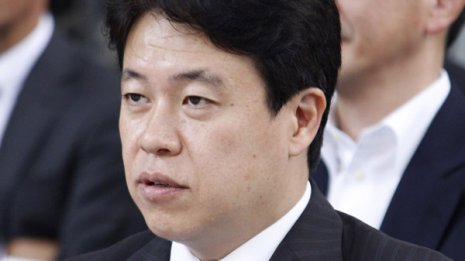 鶴保前沖縄北方相 米軍基地工事巡り業者から金銭授受疑惑