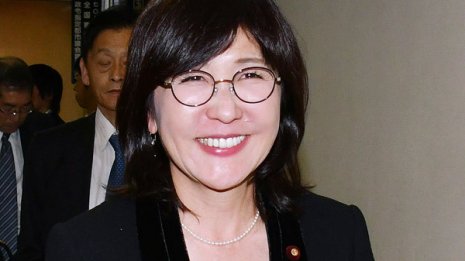 “ポスト安倍”に色気 稲田元大臣は政治資金でスナック通い