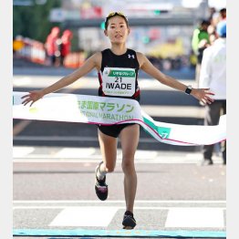さいたま国際マラソンでは岩出玲亜が日本トップで５位（Ｃ）共同通信社