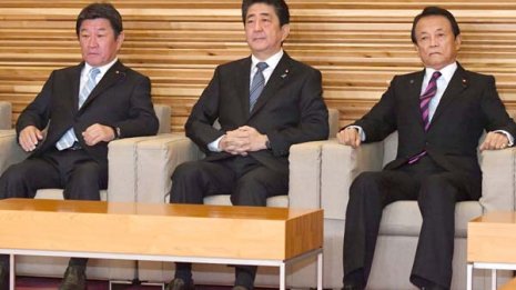 弱い者ほどなぶるのか 安倍政権の沖縄と庶民への仕打ち