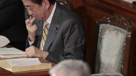 本心ひた隠し 安倍首相答弁は“フェイクニュース製造装置”