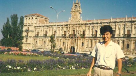 SPI篠塚恭一社長<2>添乗員として世界中を駆け巡る