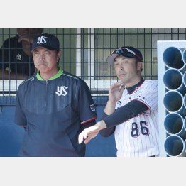 小川監督（左）と宮本ヘッドコーチ（Ｃ）日刊ゲンダイ