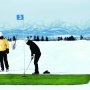 白銀の世界の開放感 北海道で「雪上ゴルフ」が人気急上昇