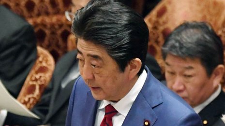 安保から働き方まで一事が万事 欺瞞に満ちている安倍政治