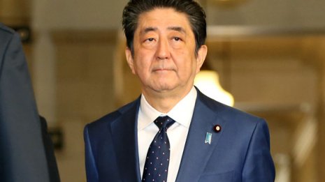 安倍首相が窮地も…「働き方法案」断念できない3つの理由