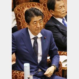 全責任は部下に（Ｃ）日刊ゲンダイ