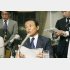 麻生財務相は逆質問が常套手段（Ｃ）共同通信社